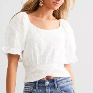 Willow and Root Textured Floral Cropped Top in Size S